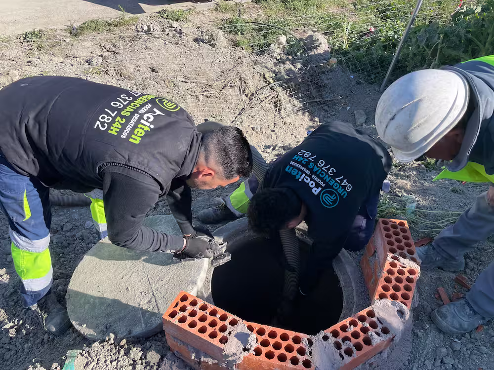 Desatascos, Poceros y Vaciado de Fosas Sépticas en Villalbilla - Pociten