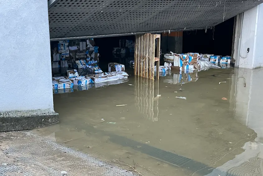 Servicios de ACHIQUES DE AGUA